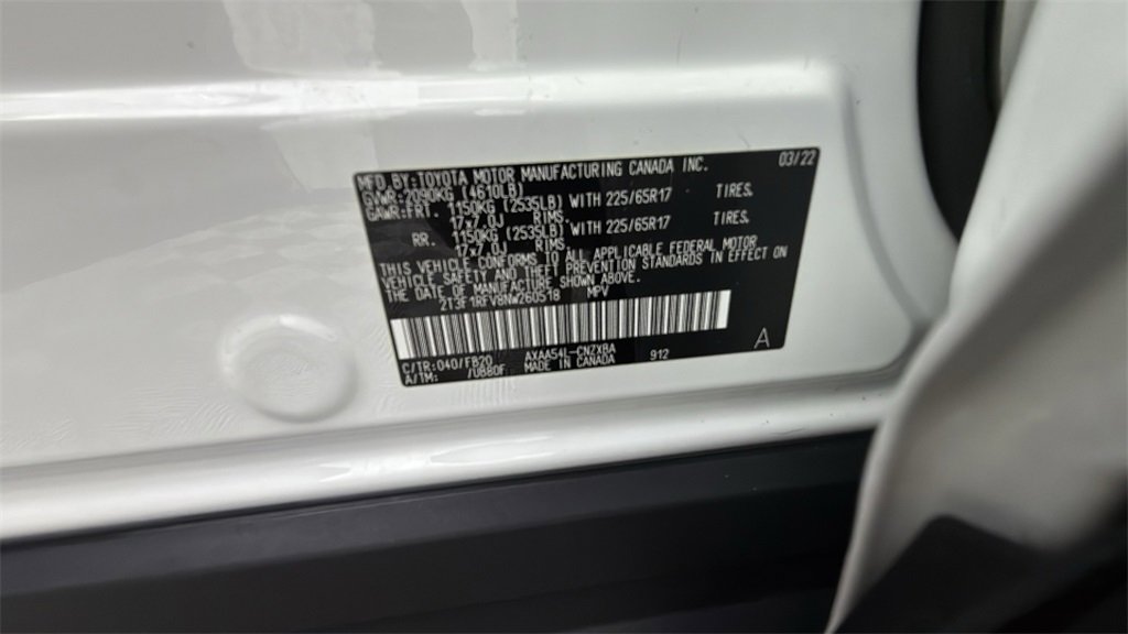 2022 Toyota RAV4 LE photo 32