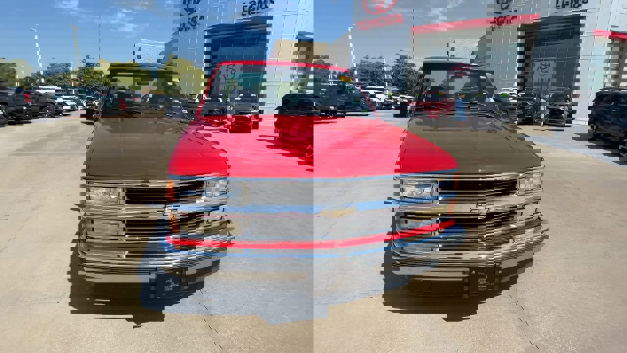 1996 Chevrolet Silverado photo 3