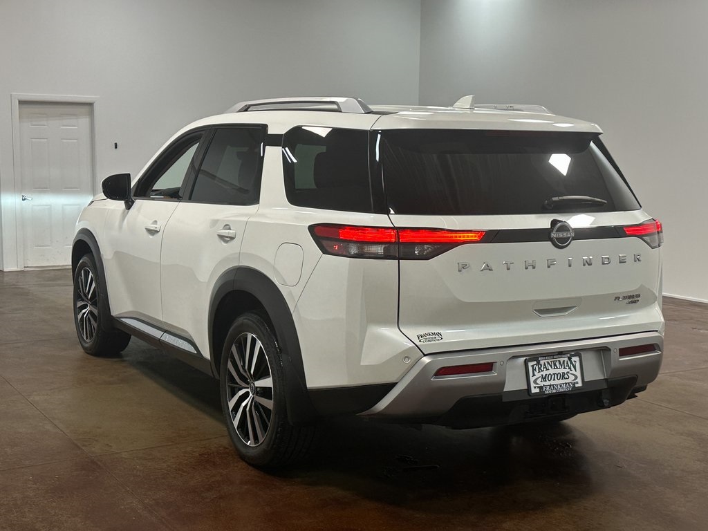 2024 Nissan Pathfinder Platinum photo 29
