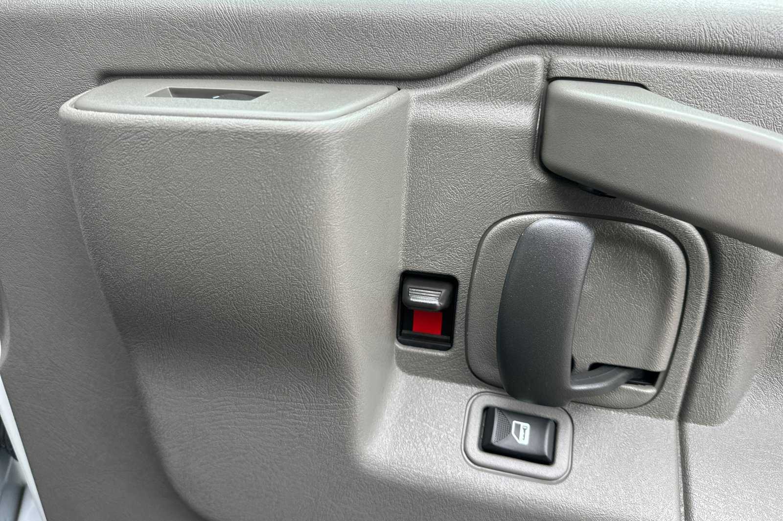 2023 Chevrolet Express 2500 Work Cargo Van photo 14