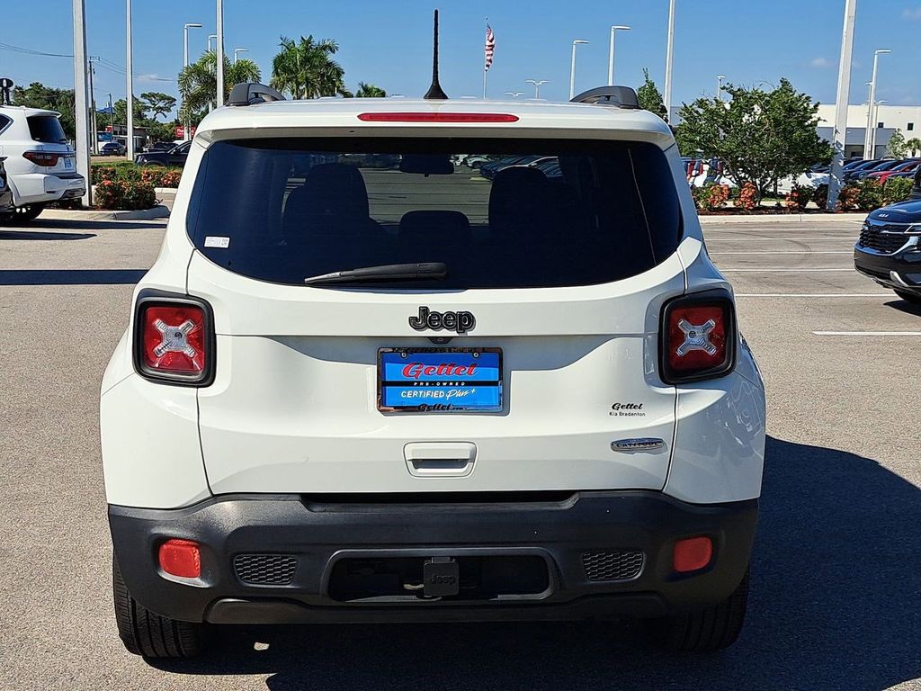 2018 Jeep Renegade Latitude North Edition photo 6