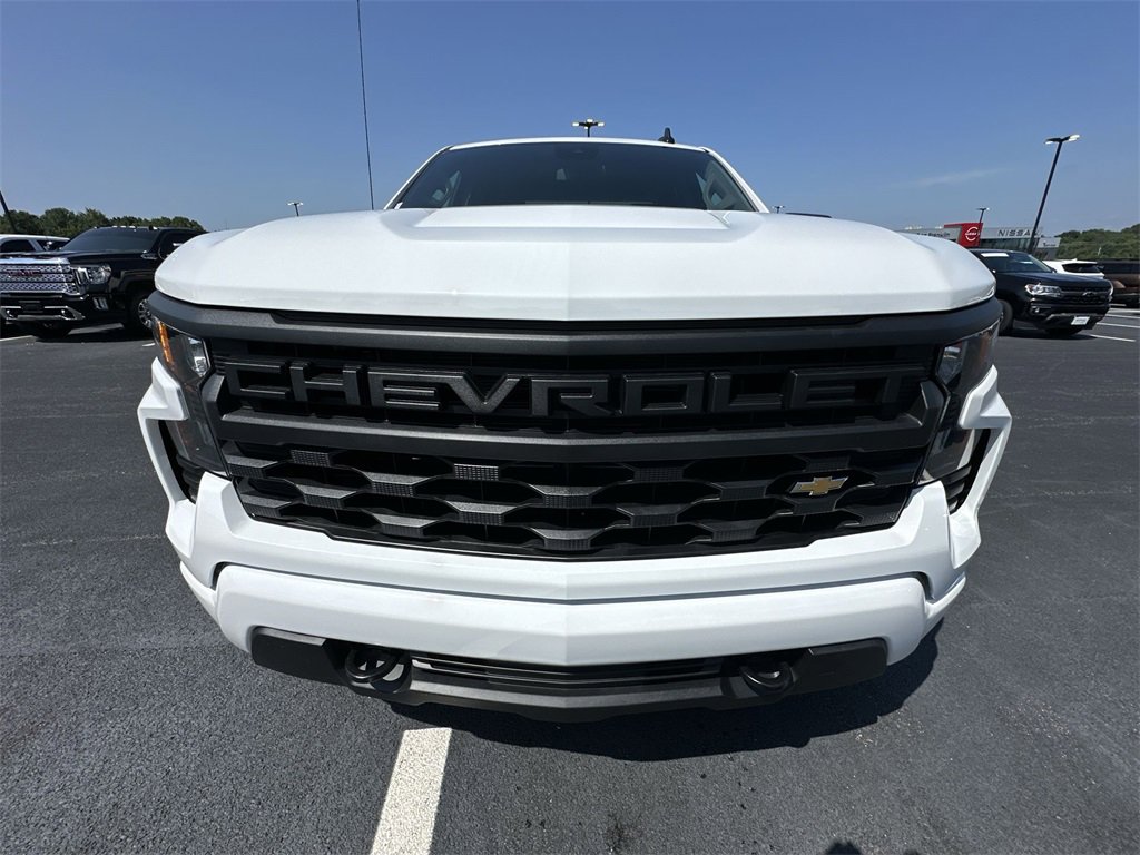 2025 Chevrolet Silverado 1500 Custom photo 23