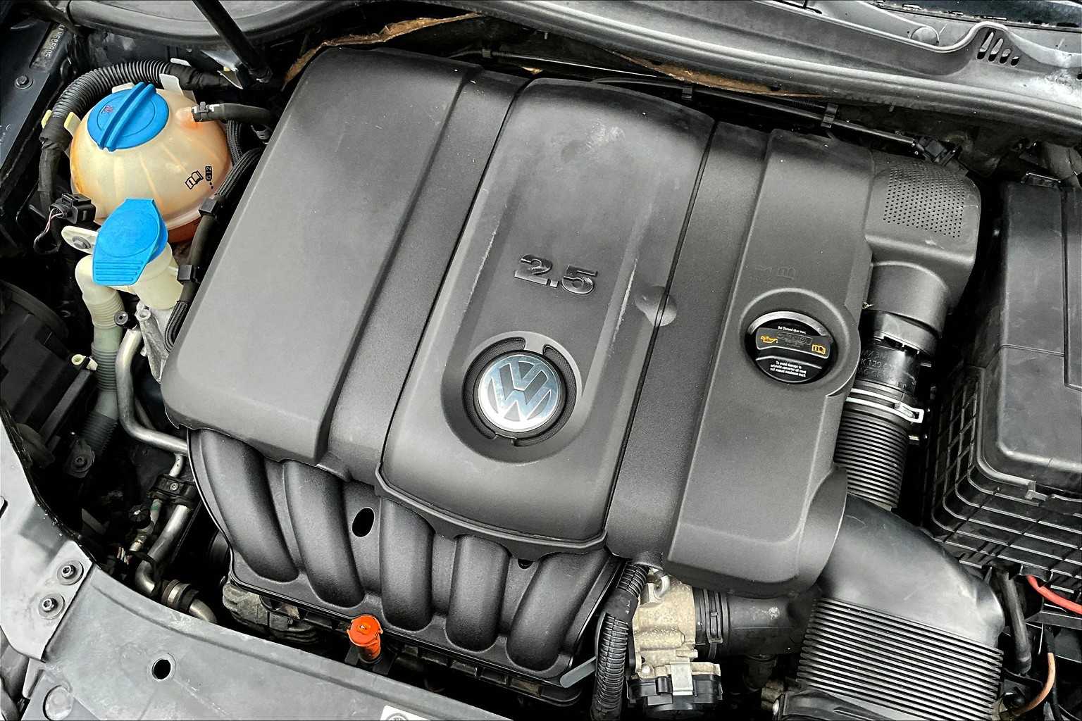 2010 Volkswagen Jetta SportWagen 2.5 S photo 25