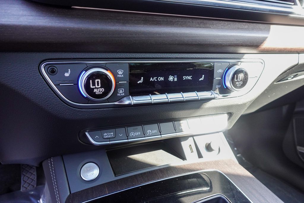 2025 Audi Q5 45 S line Premium Plus photo 24