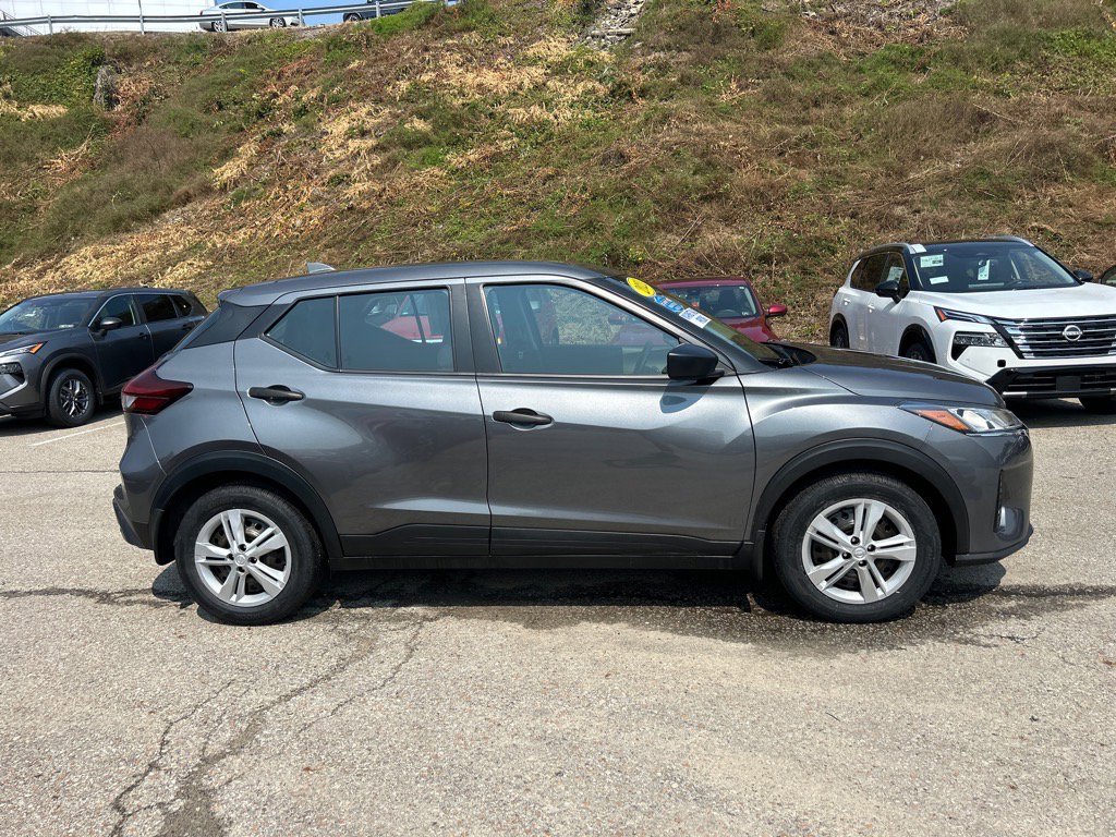 Used 2021 Nissan Kicks S with VIN 3N1CP5BV2ML543070 for sale in Greensburg, PA