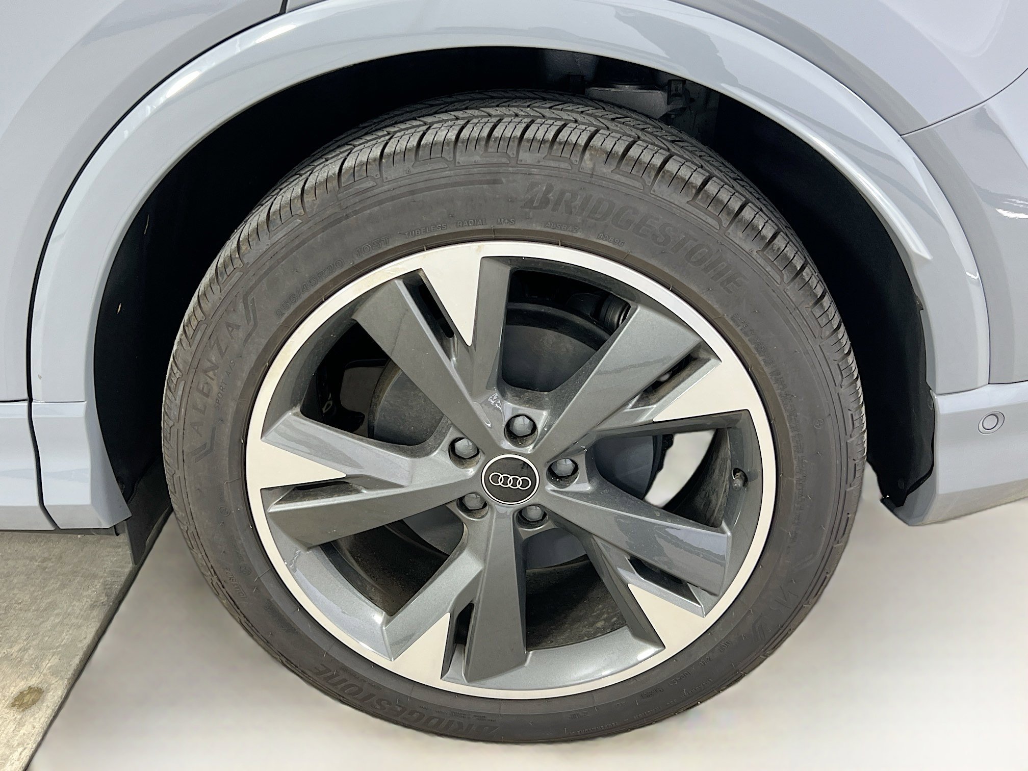 2024 Audi Q4 E-tron Premium Plus photo 30
