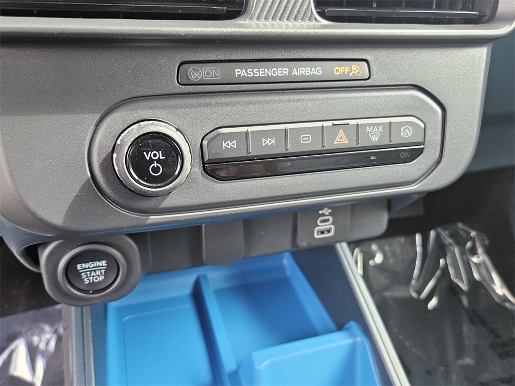 2025 Ford Maverick XLT photo 16