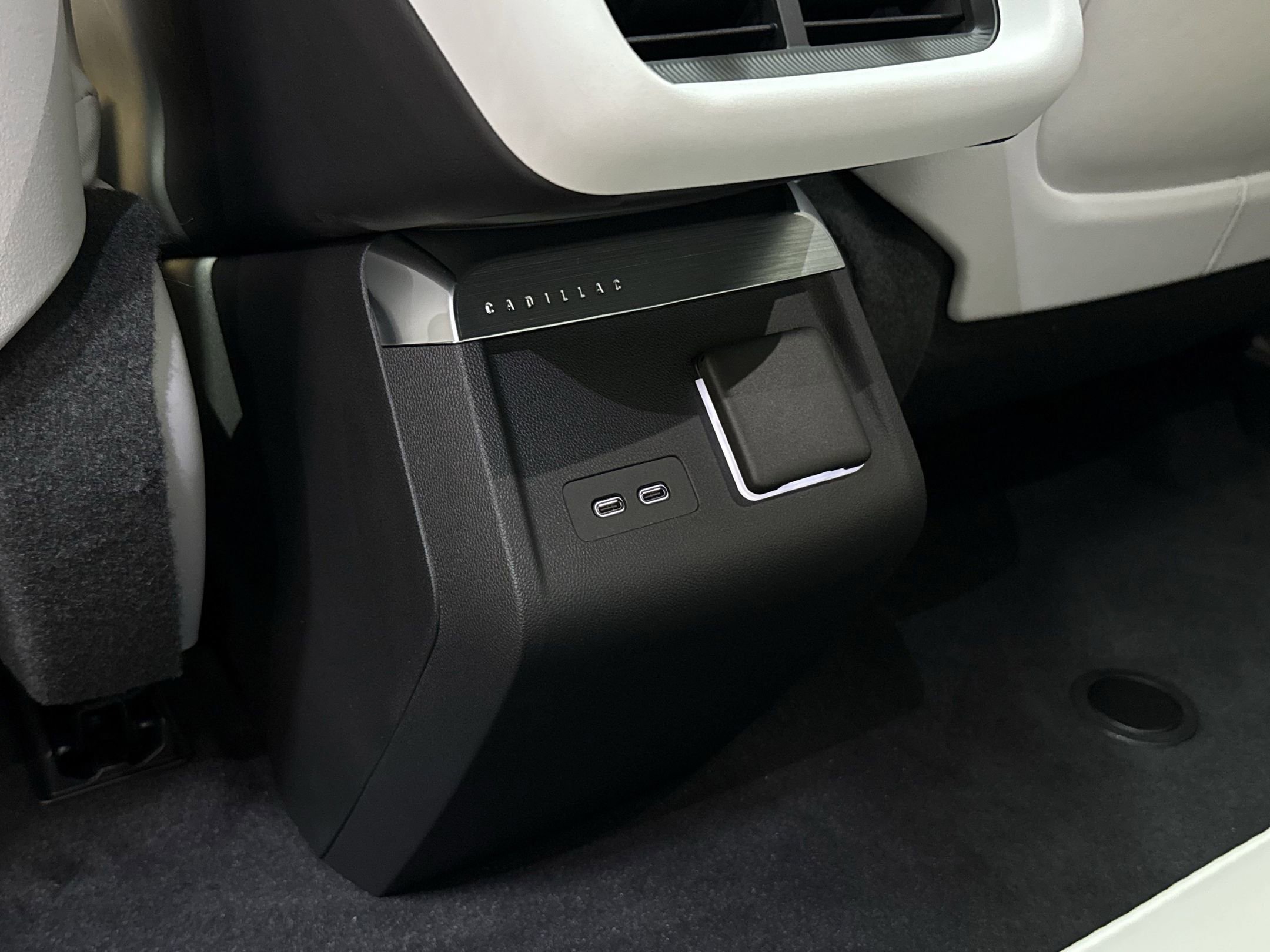 2025 Cadillac Lyriq Sport photo 41