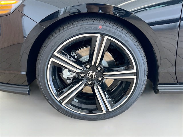 2025 Honda Accord Hybrid Sport photo 32