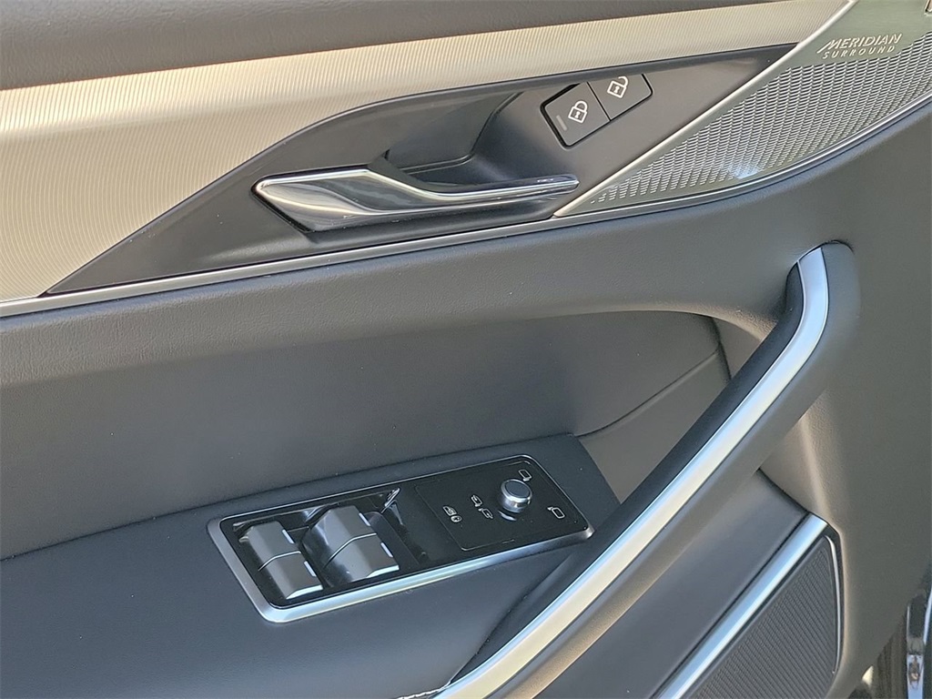2026 Jaguar F-PACE P250 R-Dynamic S photo 22
