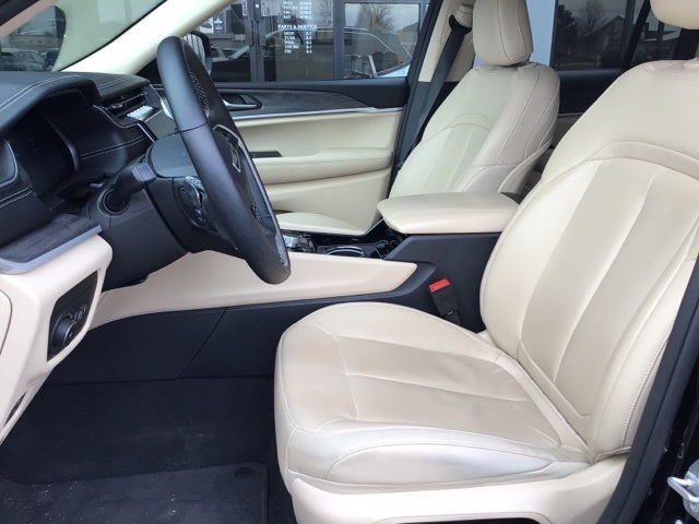 2022 Jeep Grand Cherokee Limited photo 4