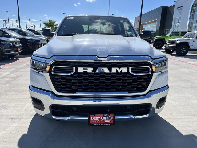 2025 Ram 1500 Tradesman photo 2