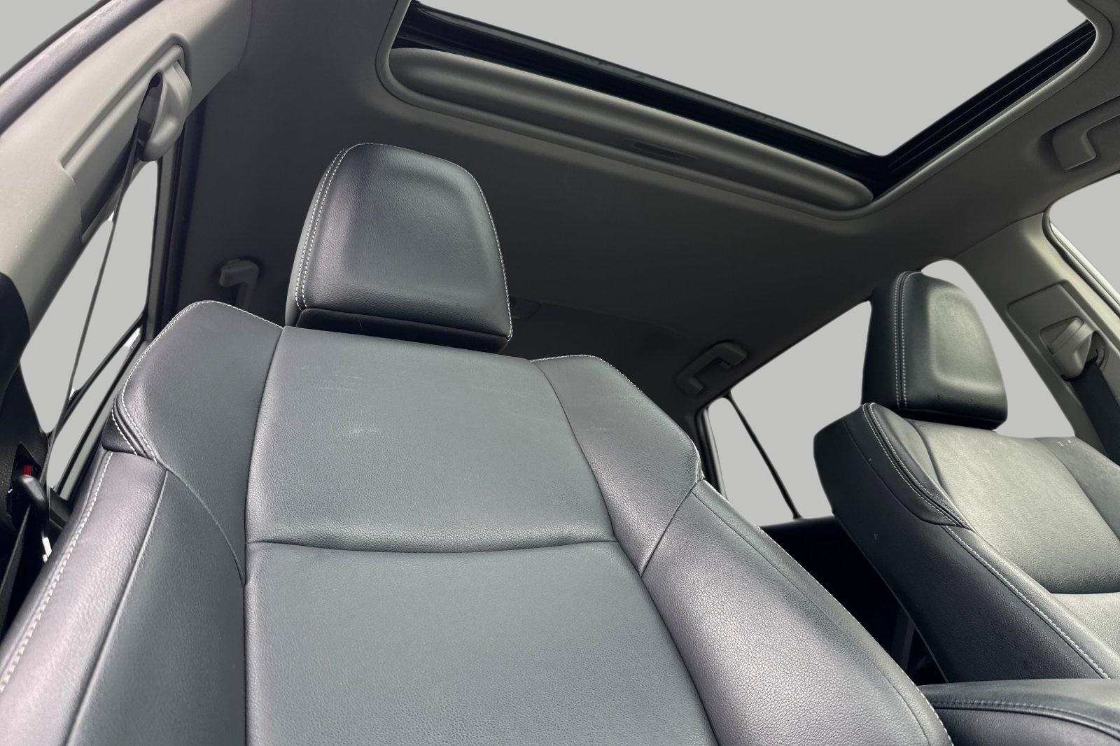 2018 Toyota RAV4 Hybrid Limited photo 14