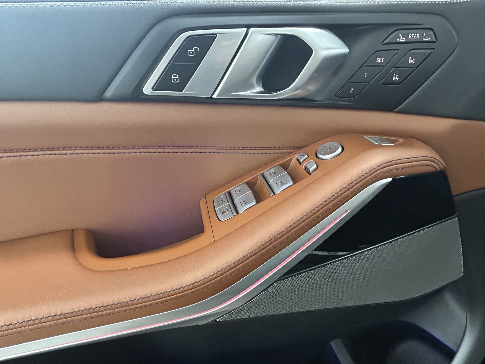 2025 Bmw X7 M60i photo 25