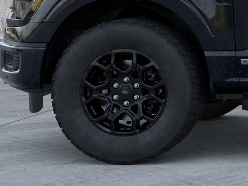 2025 Ford F-150 XLT photo 17