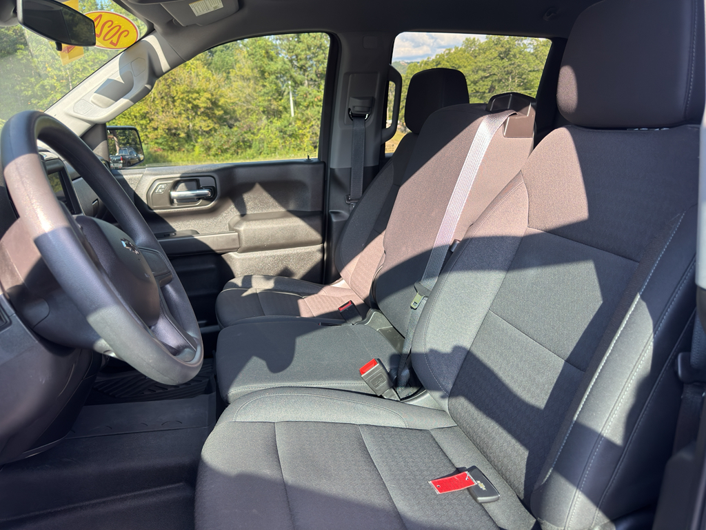 2024 Chevrolet Silverado 1500 Custom Trail Boss photo 9
