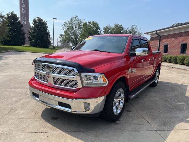 2017 Ram 1500 Laramie photo 3