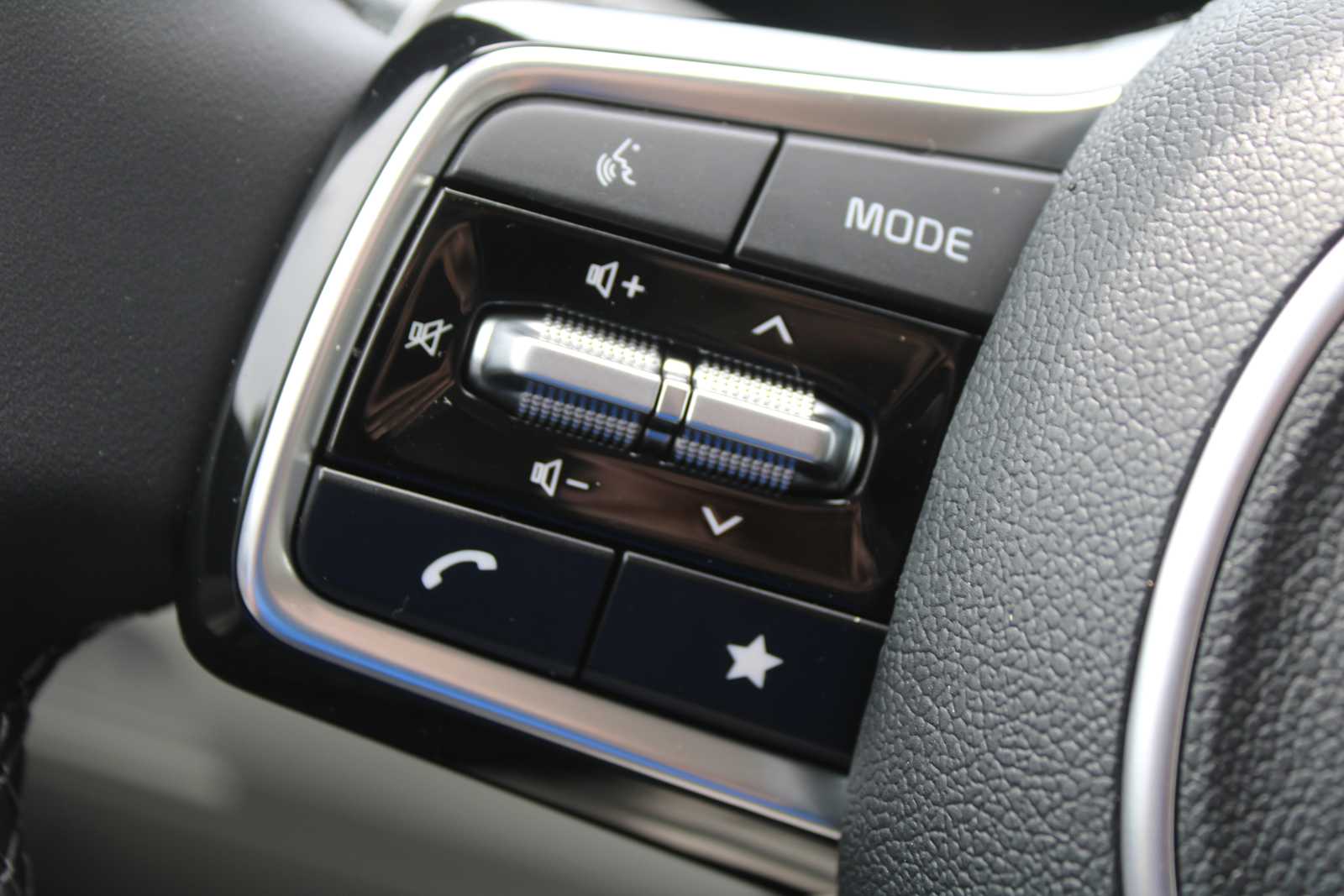 2025 Kia Sorento Hybrid EX photo 23