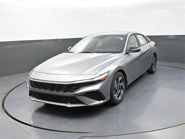 2025 Hyundai Elantra SEL Sport photo 4