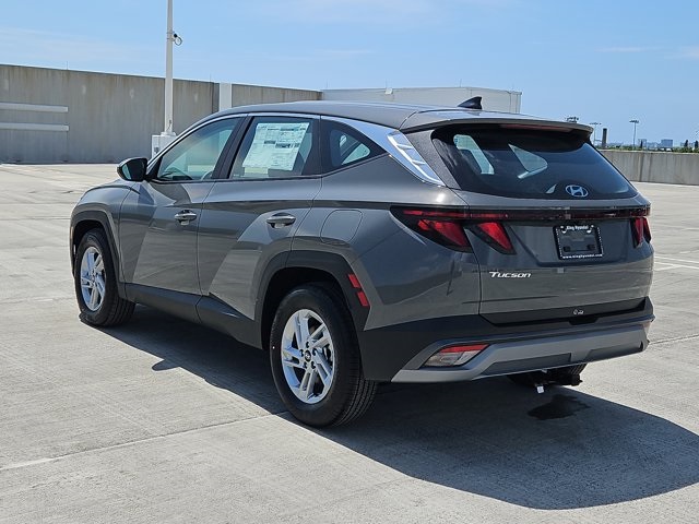 2025 Hyundai Tucson SE photo 3