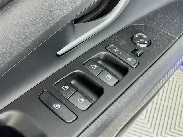 2025 Hyundai Elantra SEL Convenience photo 23