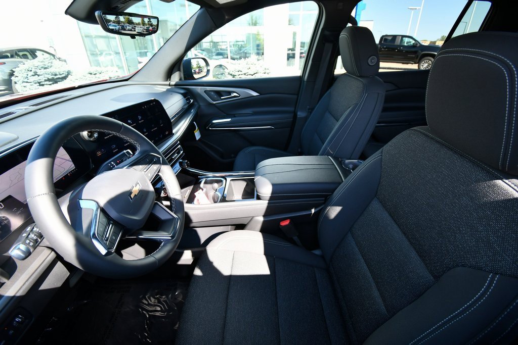 2026 Chevrolet Traverse photo 11