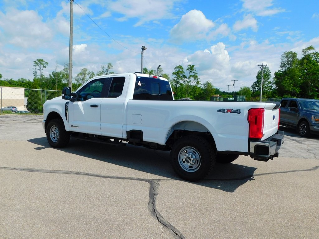 2025 Ford F-350 XL photo 8