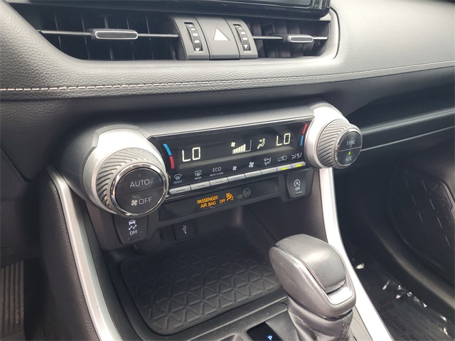 2022 Toyota RAV4 XLE Premium photo 20