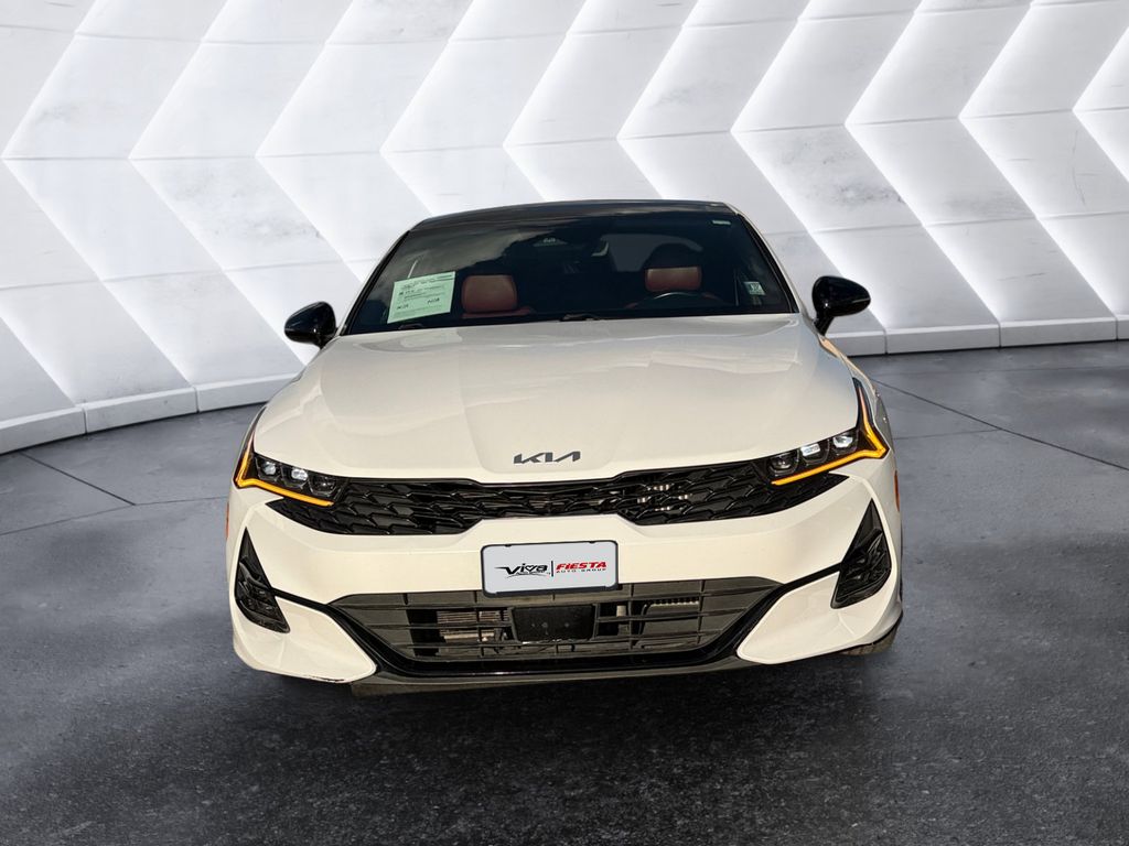 2024 Kia K5 GT-Line photo 2