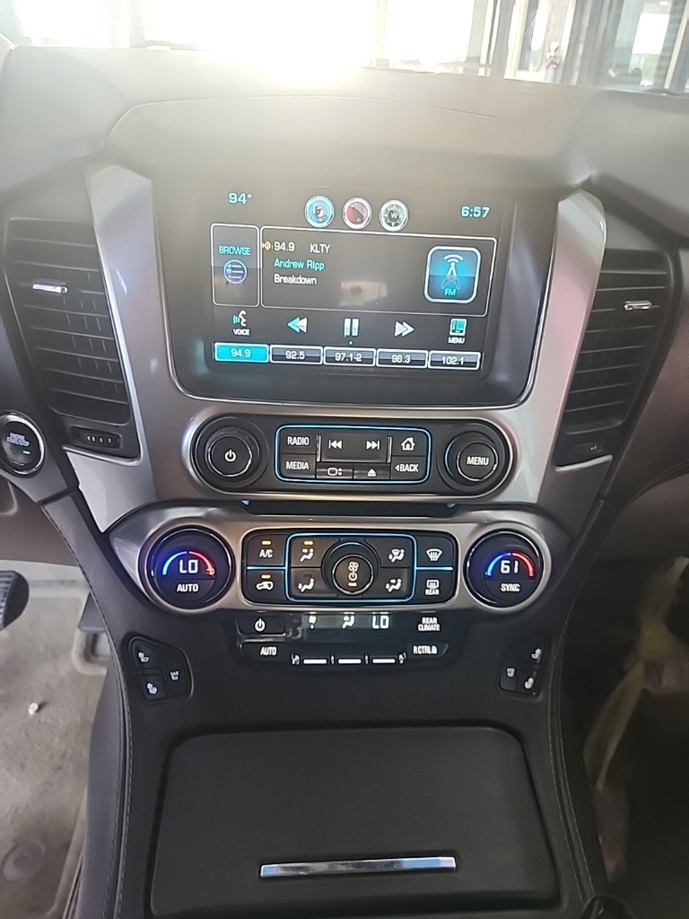 2015 Chevrolet Suburban LTZ photo 6