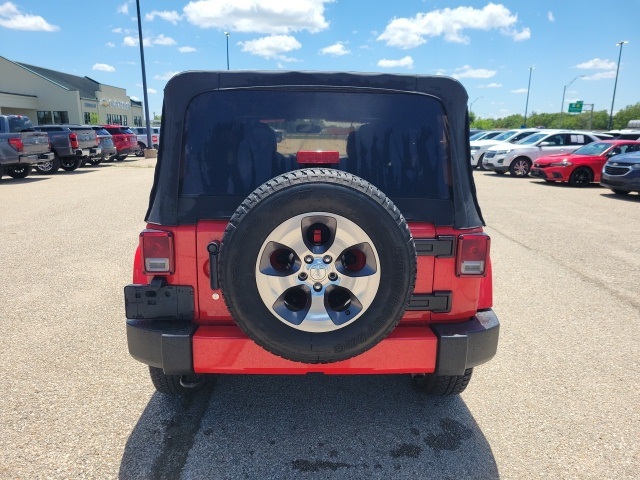 2018 Jeep Wrangler Unlimited Sahara photo 18