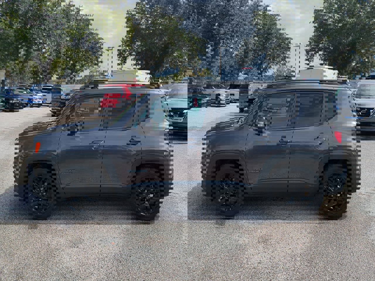 2018 Jeep Renegade Latitude North Edition photo 6