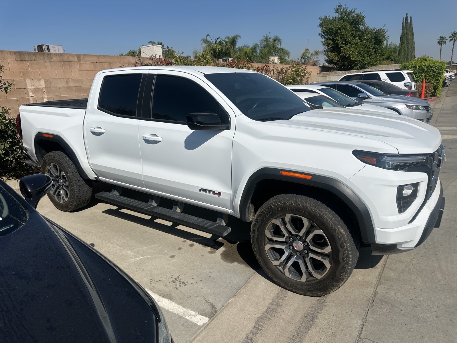 2024 Gmc Canyon AT4 photo 2