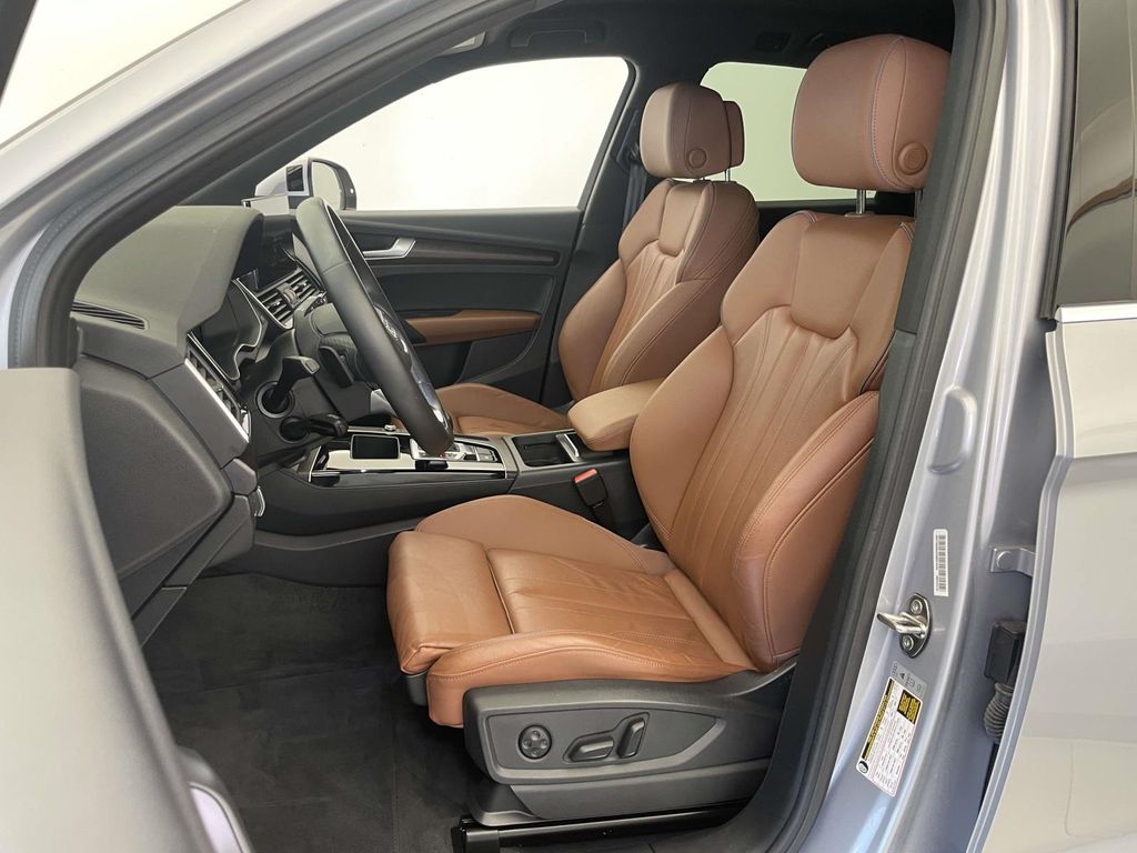 2022 Audi Q5 e 55 photo 3