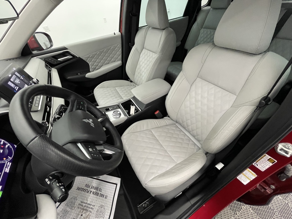 2023 Mitsubishi Outlander PHEV SEL photo 20