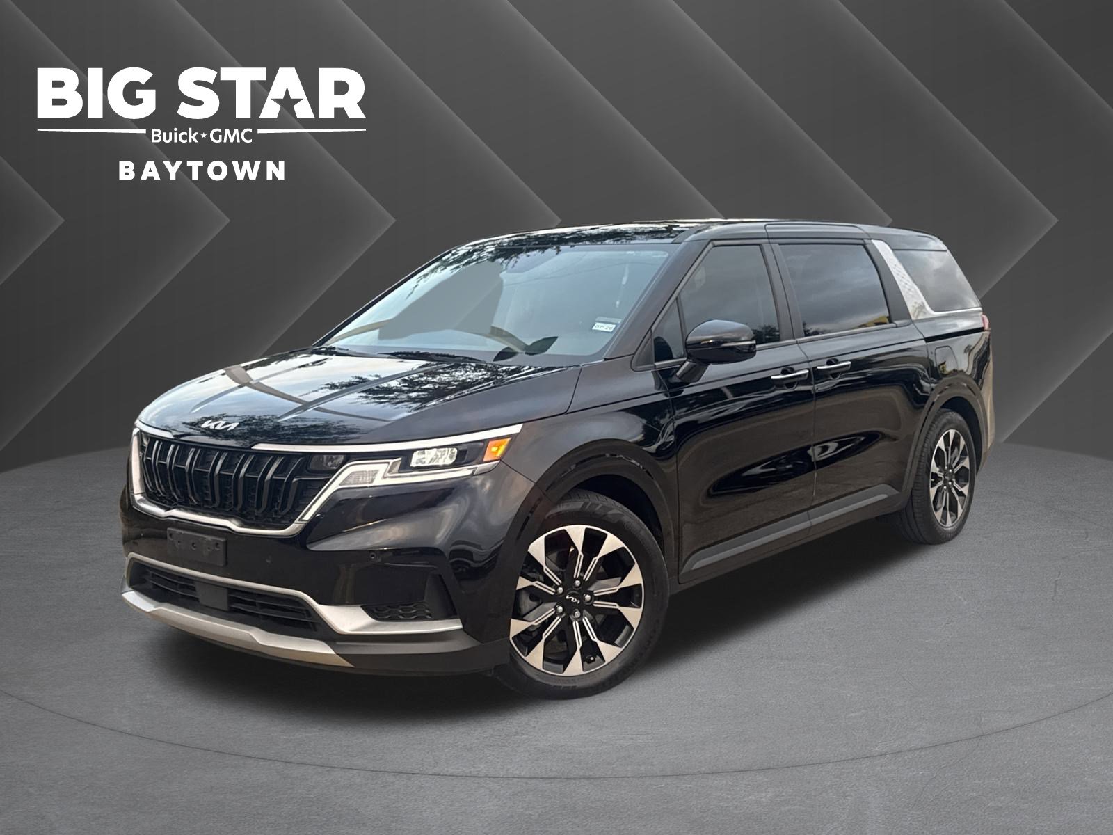 2024 Kia Carnival EX's photo