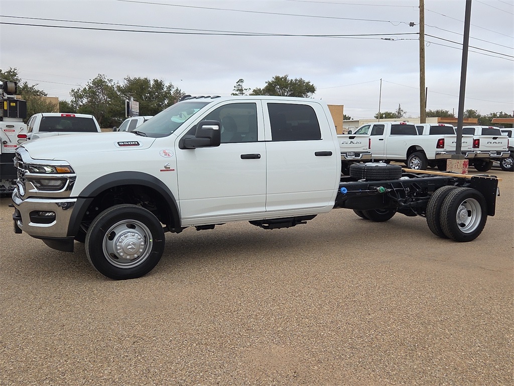 2026 Ram 5500 Tradesman photo 4