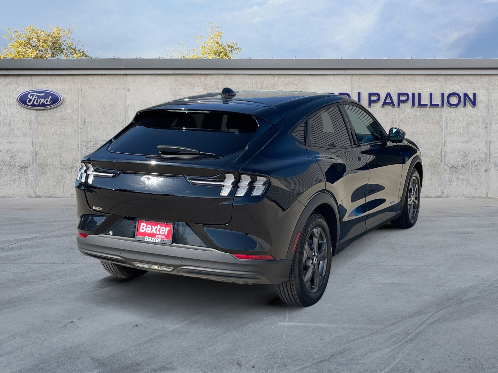 2022 Ford Mustang Mach-E Select photo 5