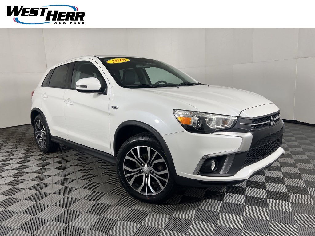 2018 Mitsubishi Outlander Sport SE's photo