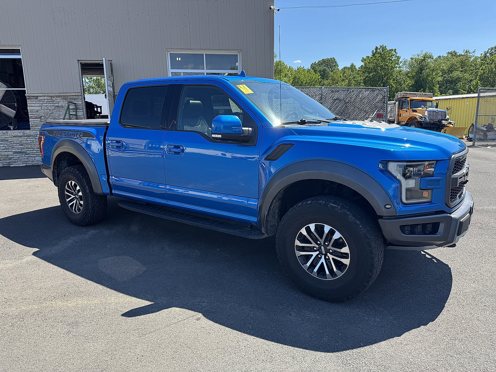 2019 Ford F-150 Raptor photo 2