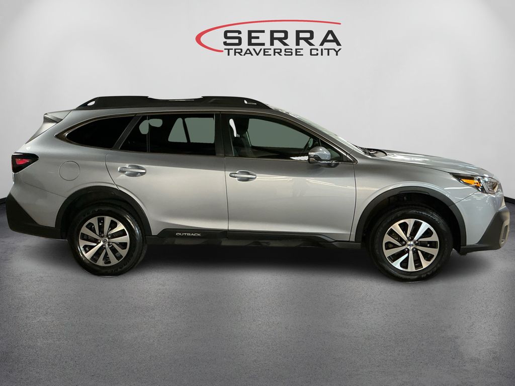 2022 Subaru Outback Premium photo 4