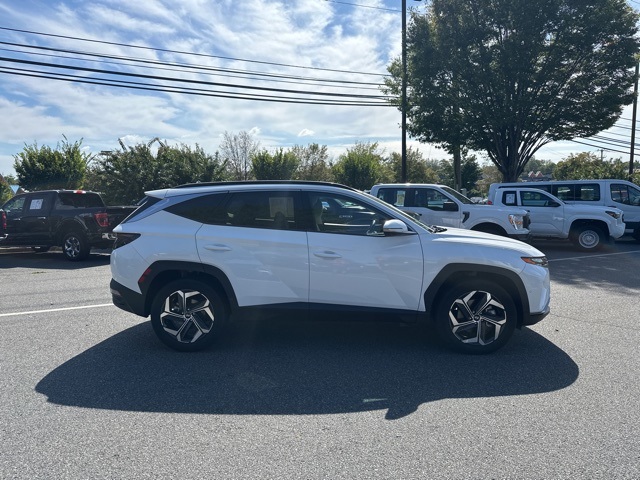 2024 Hyundai Tucson Hybrid Limited photo 2