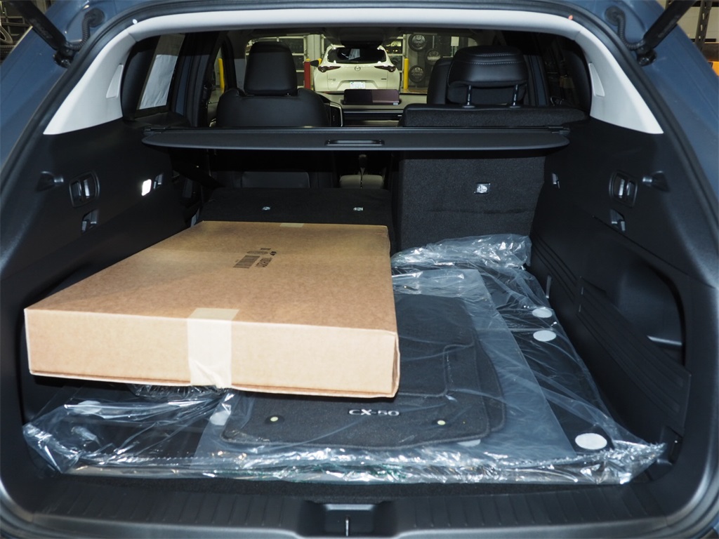 2026 Mazda CX-50 2.5 Premium photo 2