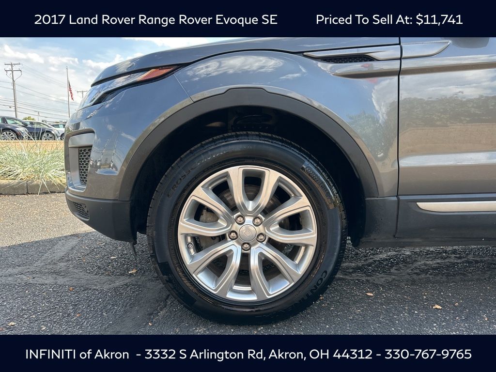 2017 Land Rover Range Rover Evoque SE photo 19