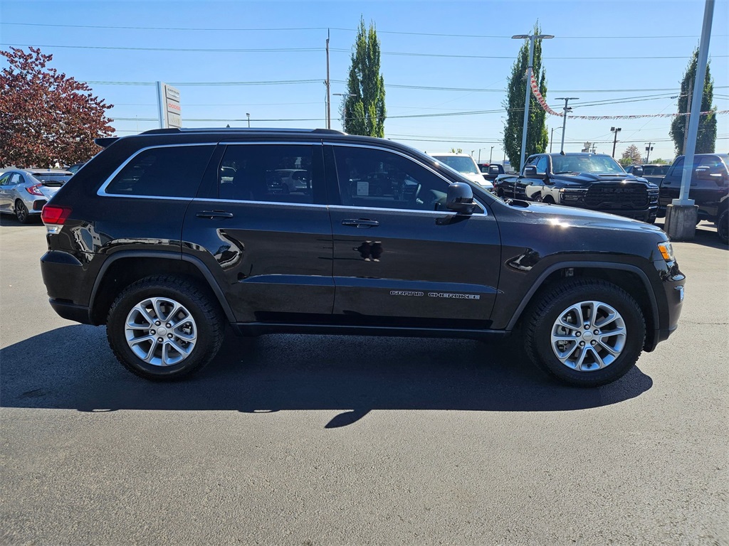 2021 Jeep Grand Cherokee Laredo E photo 4