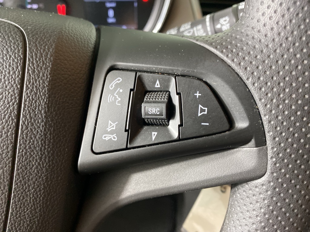 2022 Chevrolet Trax LS photo 14