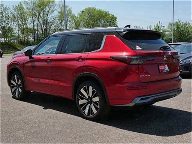 2025 Mitsubishi Outlander SEL Premium photo 2