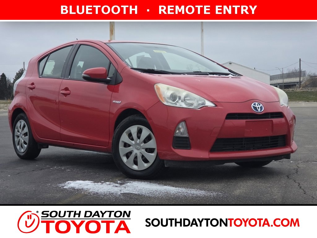 2013 Toyota Prius c Two's photo