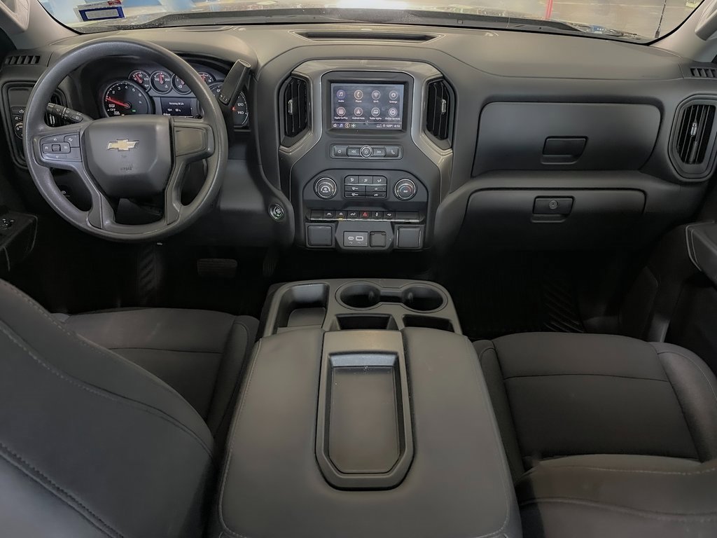 2022 Chevrolet Silverado 1500 Custom photo 11