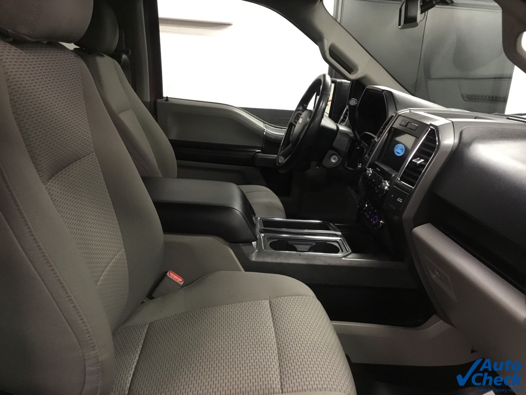 2016 Ford F-150 XLT photo 33